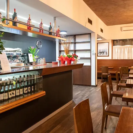Autoespresso Venice - Atika & Atif Hotel Marghera