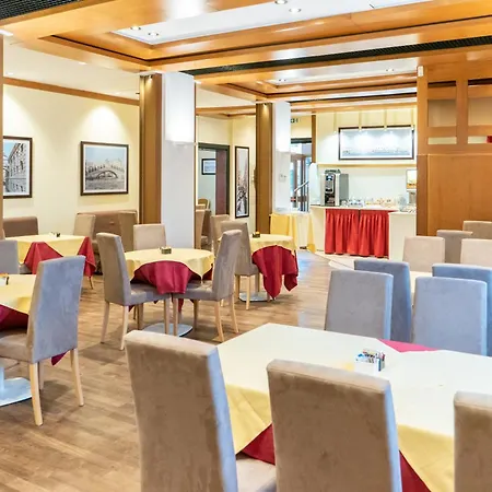 Autoespresso Hotel 3*